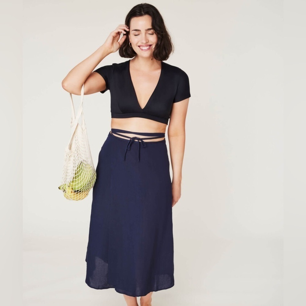 NEW Andie Swim The Tavira Wrap Skirt in midnight blue S/M